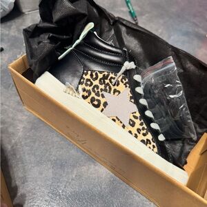 Vintage Havana Leopard Star Sneakers - Black and Cream